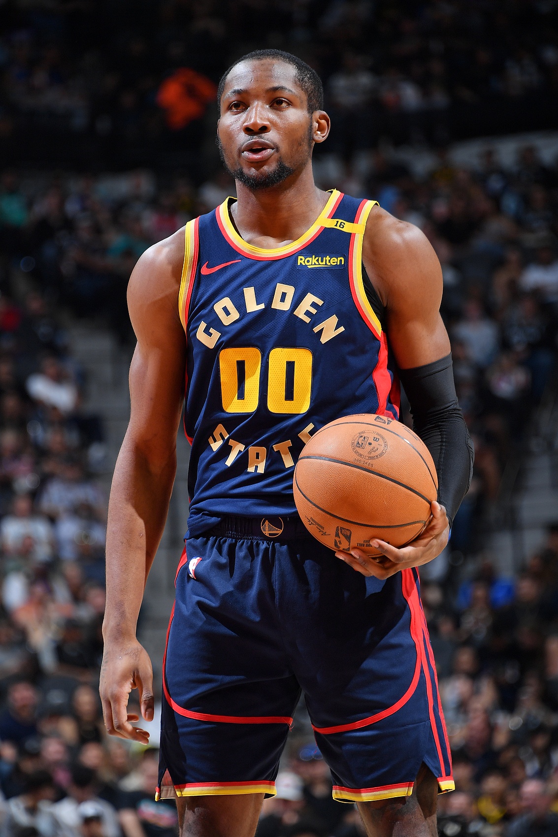 爱游戏登陆入口-美记:鹈鹕无意库明加 目前他潜在下家包括湖人&国王&独行侠&老鹰